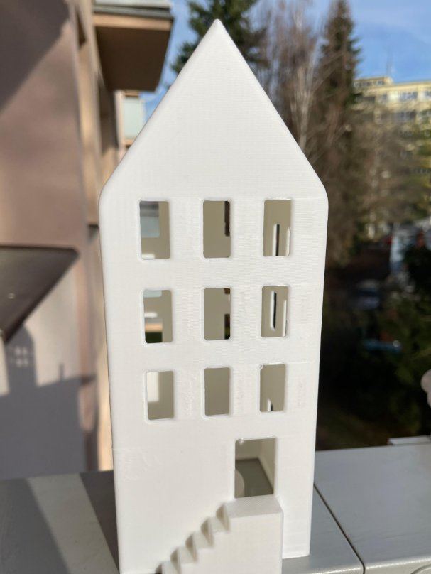 Christmas House – domeček se schody