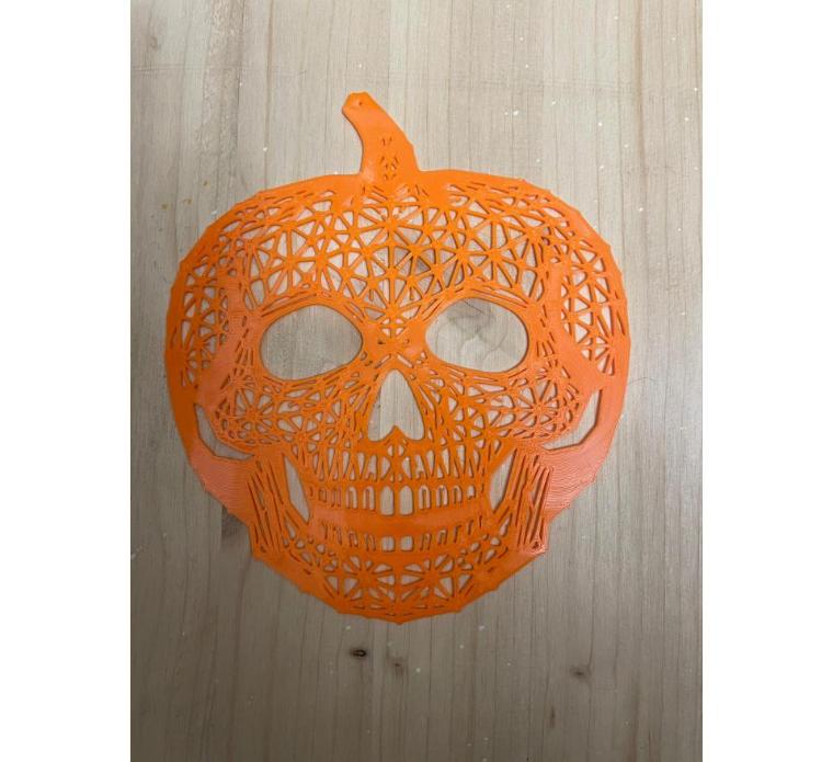 Halloween – vyřezaná lebka v dýni — 3D tištěná halloween dekorace